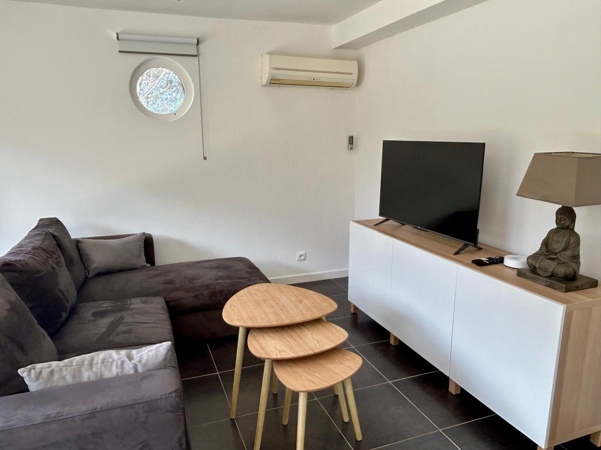 Appartement 2-4 Pers. Piscine, Entre Aix Et Cassis La Destrousse Exteriör bild